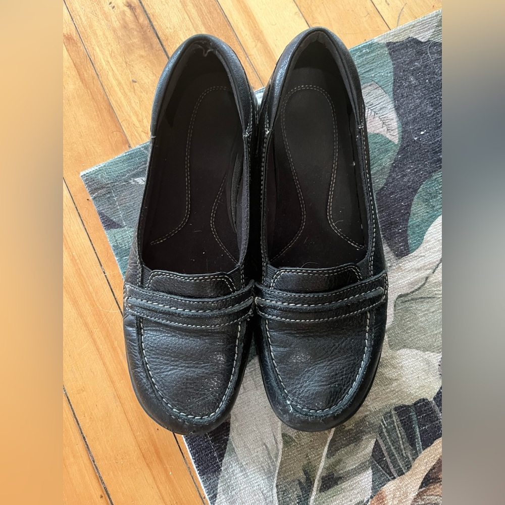 Clarks Leather Black Sole Loafers